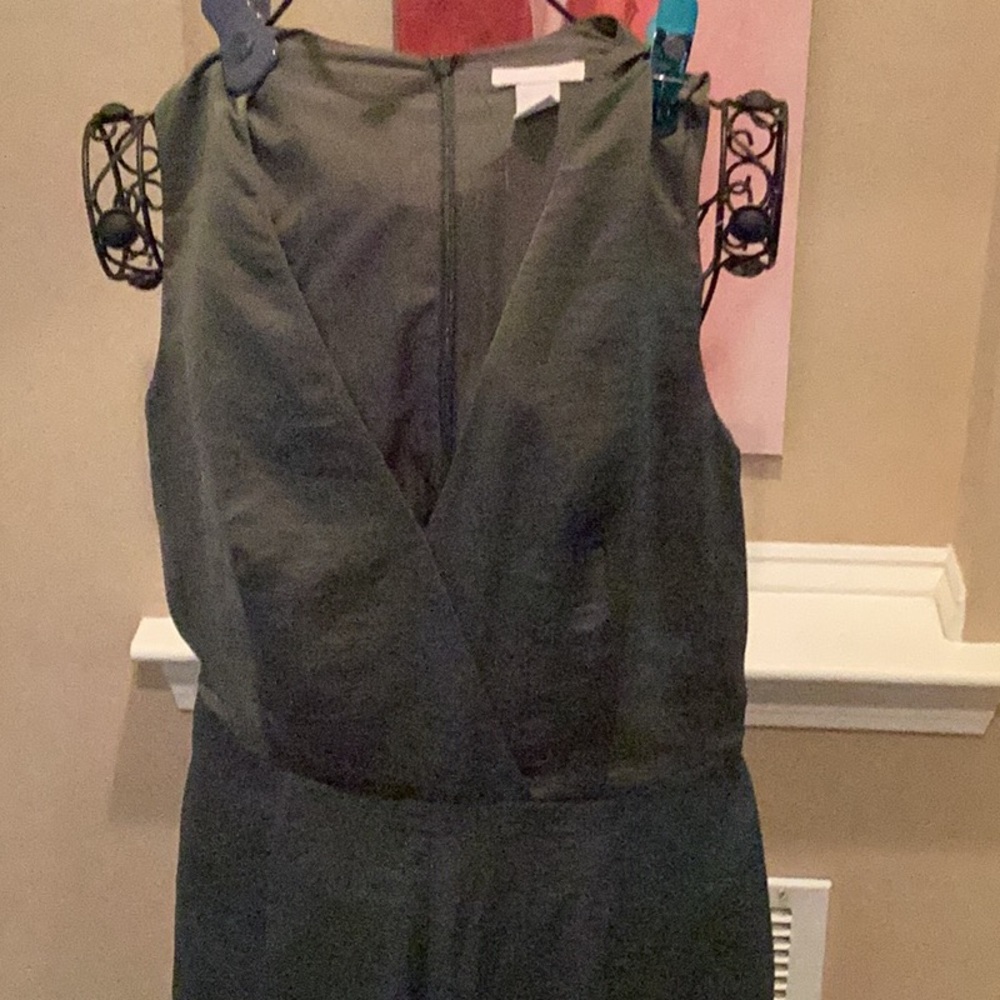 H&M Olive Green V-Neck JumpsuitgreAt for weddings outfit.